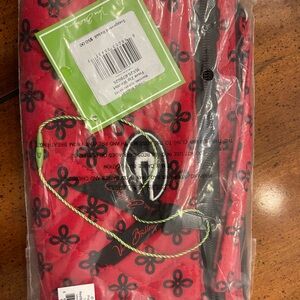Brand new Georgia bulldogs Vera Bradley front zip wristlet.